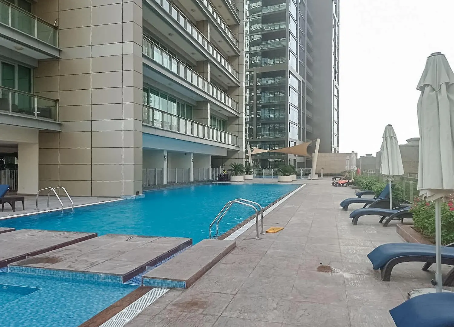 Apartment Relaxing 1-Bedroom With Stunning View Of A City Skyline In Downtown Dubai